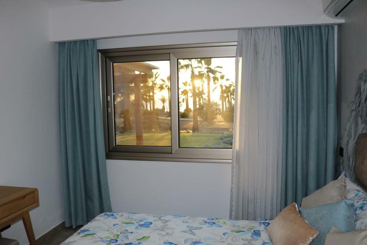 Yulya Villa By Taimoura Paphos ภายนอก รูปภาพ