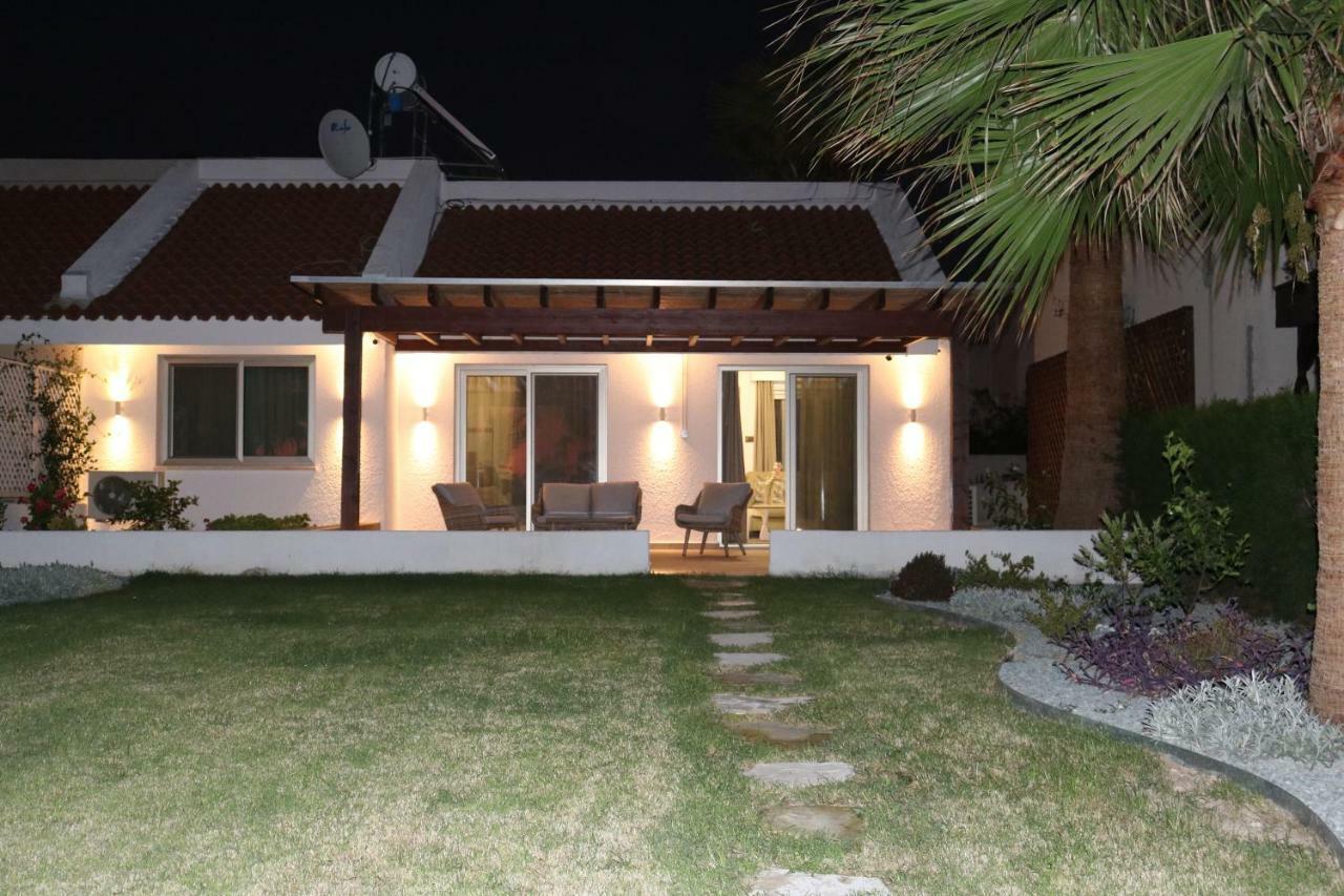 Yulya Villa By Taimoura Paphos ภายนอก รูปภาพ
