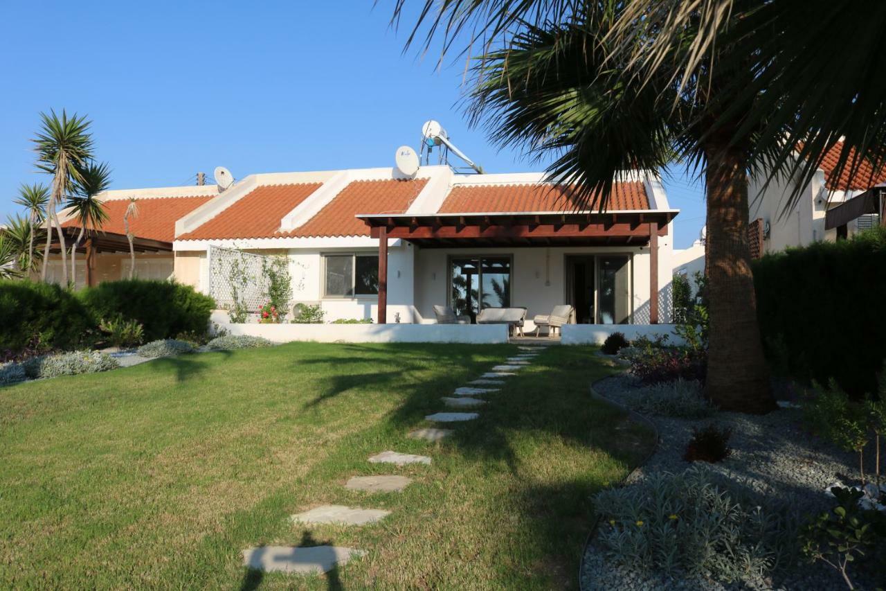 Yulya Villa By Taimoura Paphos ภายนอก รูปภาพ
