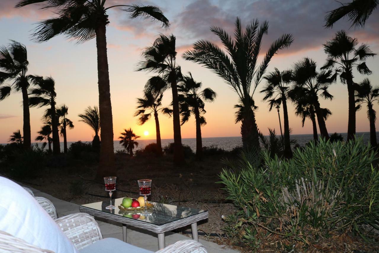 Yulya Villa By Taimoura Paphos ภายนอก รูปภาพ