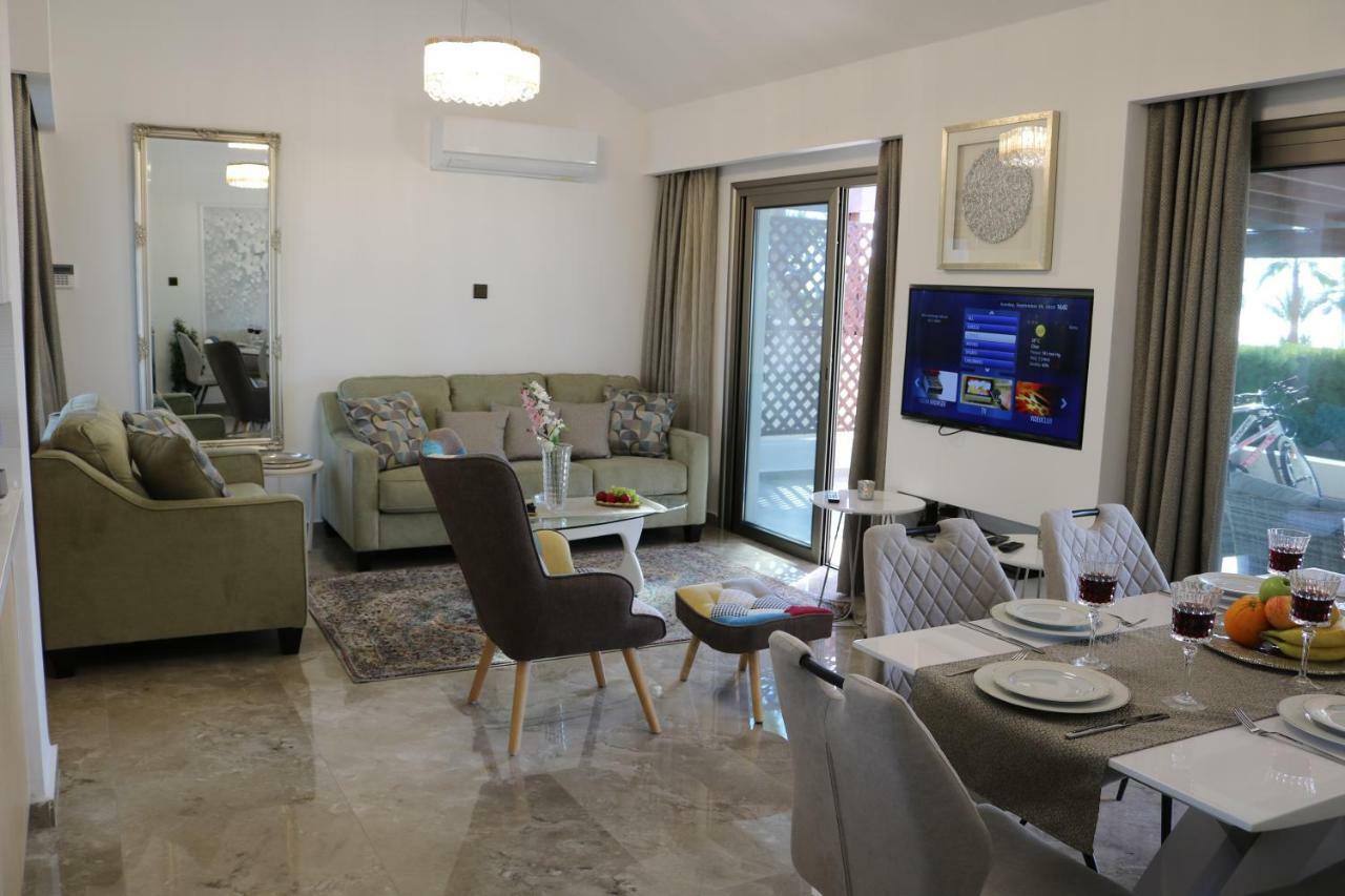 Yulya Villa By Taimoura Paphos ภายนอก รูปภาพ