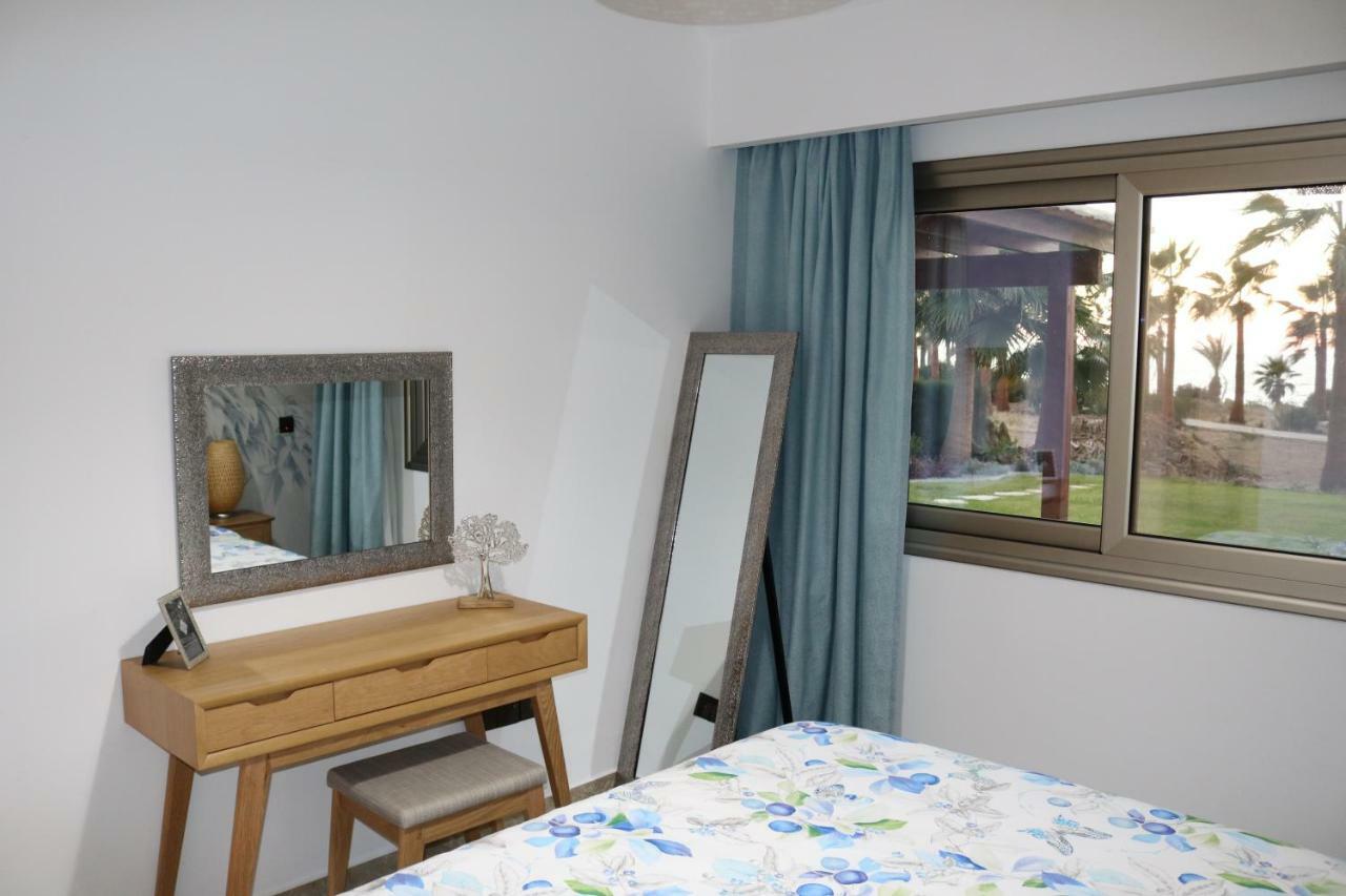 Yulya Villa By Taimoura Paphos ภายนอก รูปภาพ